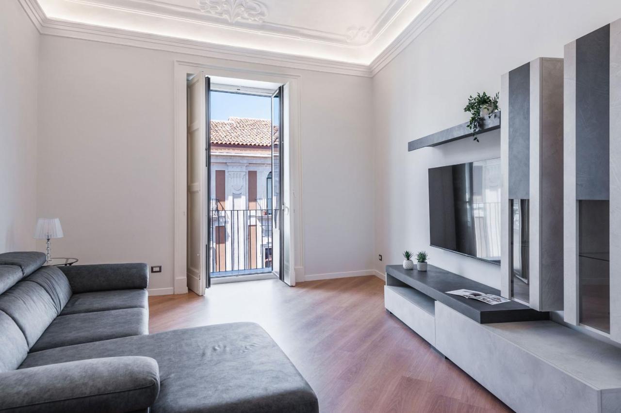 Etnea Modern Apartment By Wonderful Italy カターニア エクステリア 写真