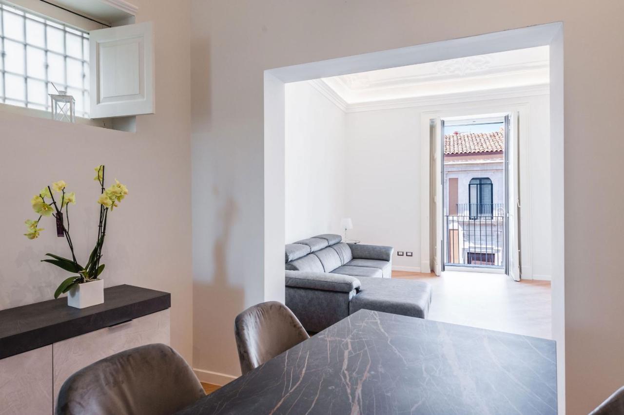 Etnea Modern Apartment By Wonderful Italy カターニア エクステリア 写真